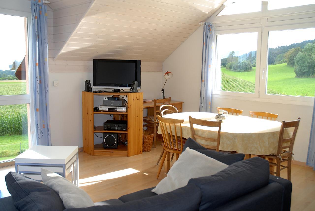 Appartment Aux Lilas Les Geneveys-sur-Coffrane Eksteriør billede